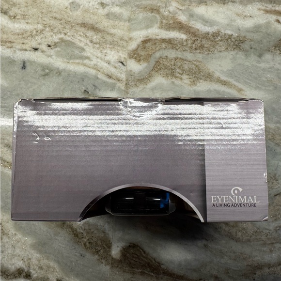 New never opened! Eyenimal petcam, the world’s first video cam for pets - Picture 4 of 9